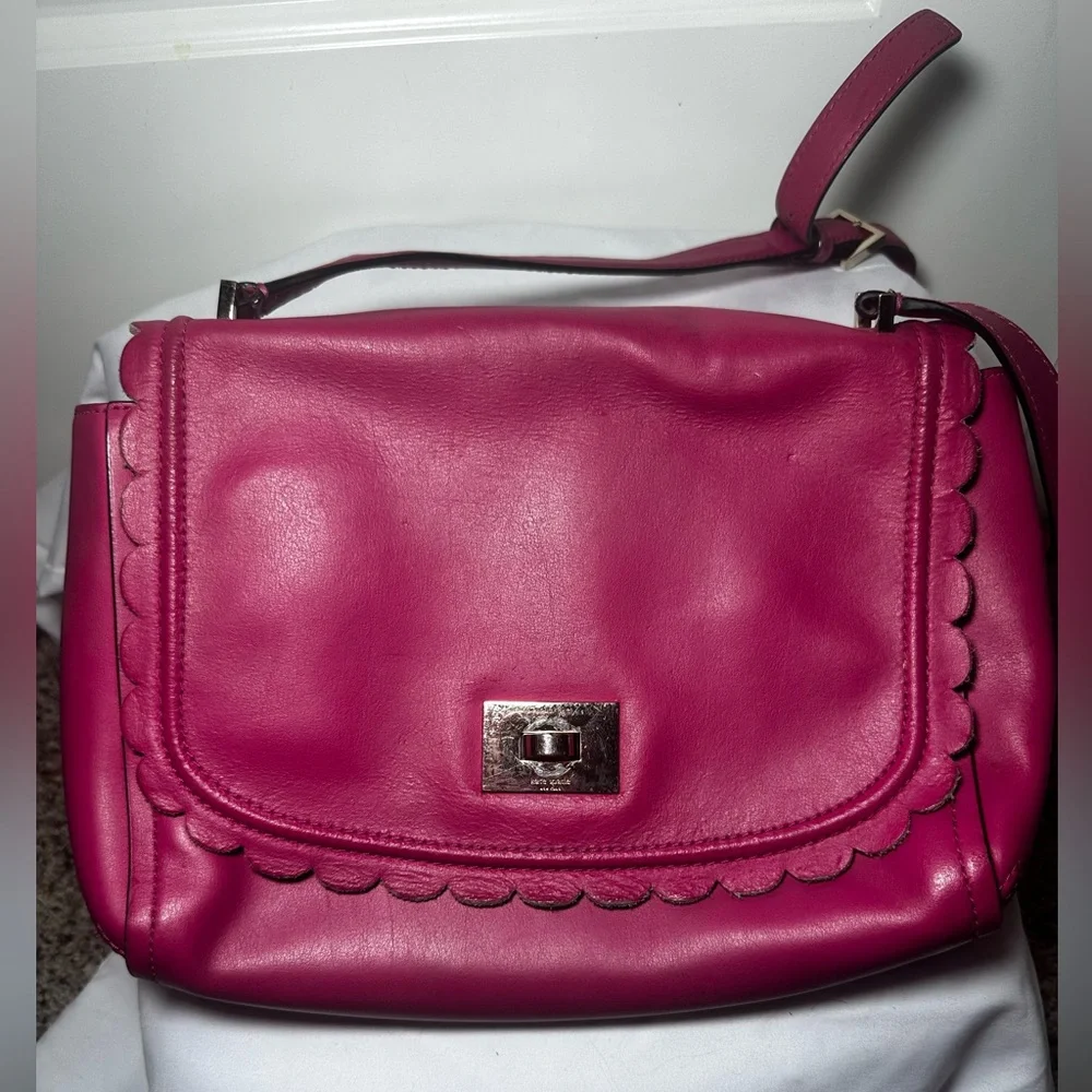 Kate Spade Maple Court Jazmin Scalloped Leather Crossbody Bag in Pink - Picture 2 of 15